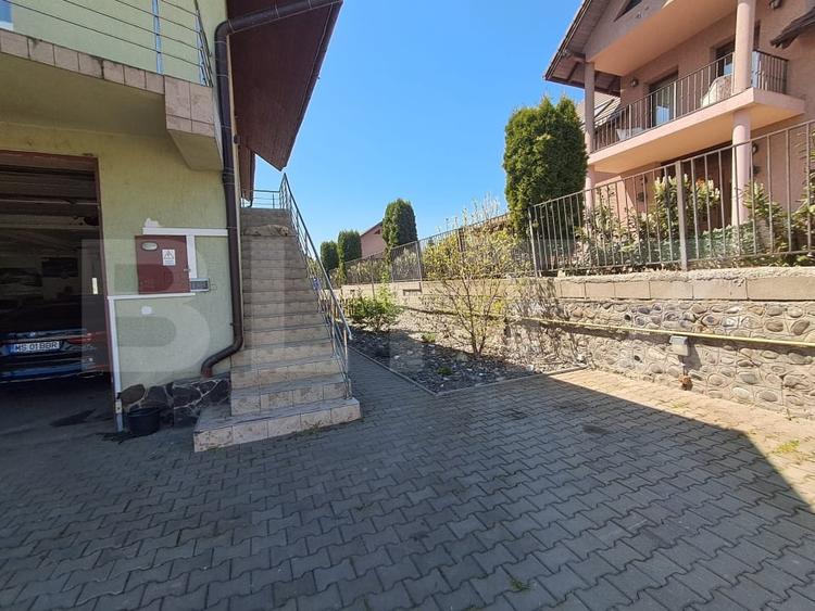 Casă individuală cu 5 camere cu Canalizare în Reghin