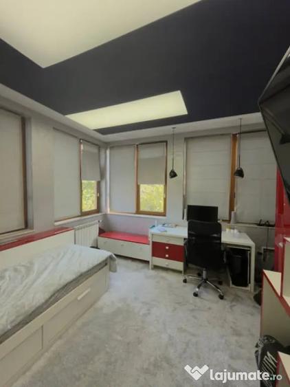 Apartament cu 3 camere decomandat în Andrei Mureșanu