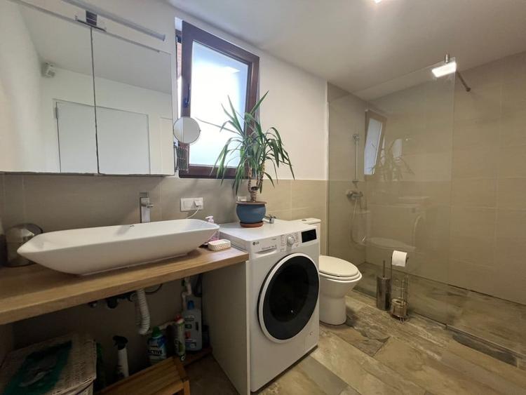 Casă individuală cu 5 camere cu Teren 1200 Mp în Sălicea
