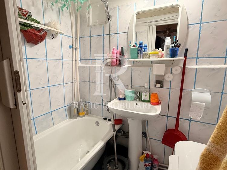 Apartament cu 2 camere semidecomandat, mobilat în Rogerius