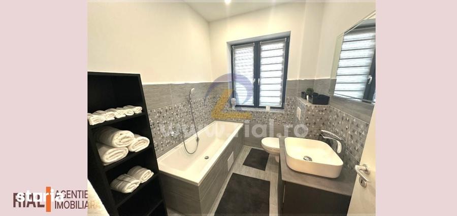 Casă cu 3 camere cu Teren 220 Mp în Central