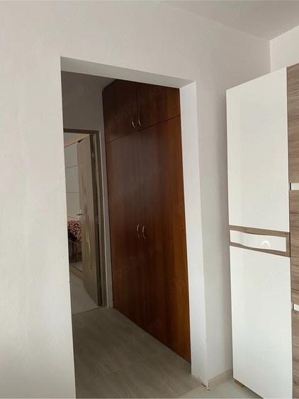 Apartament cu 2 camere semidecomandat în Cetate