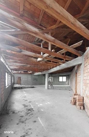 Spațiu comercial, de 1,600 mp, în Râșnov