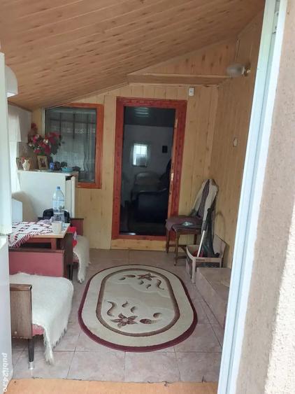 Casă cu 5 camere cu Teren 4000 Mp în Smârdan