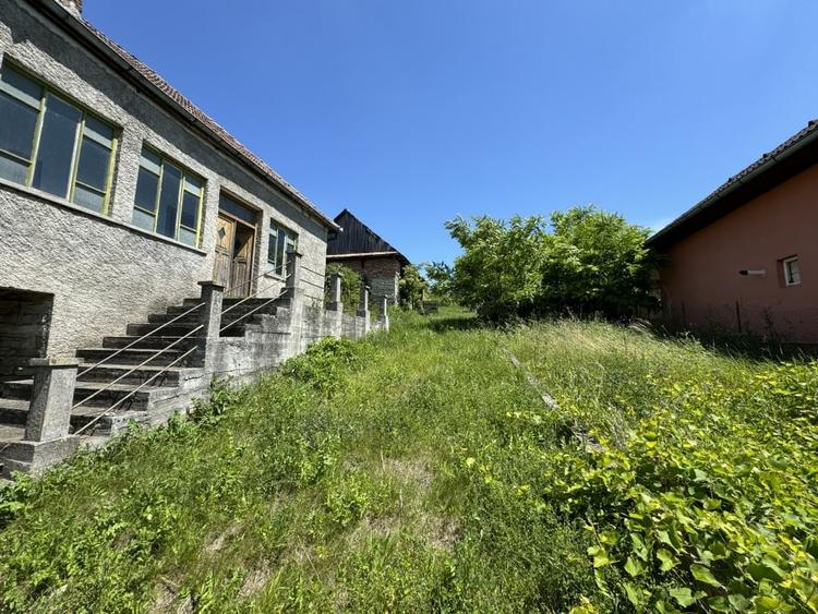 Teren Construcții intravilan de 1775 mp, în Chinteni