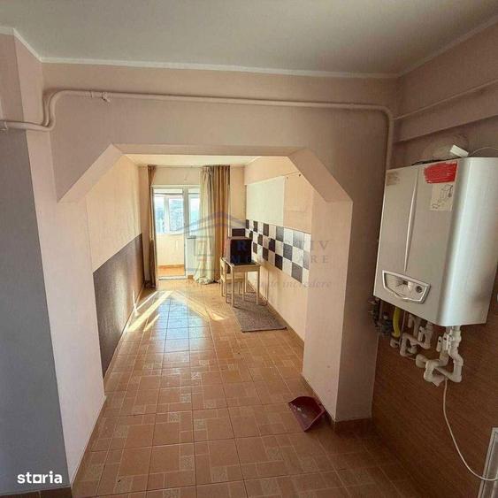 Apartament cu 3 camere decomandat în Burdujeni