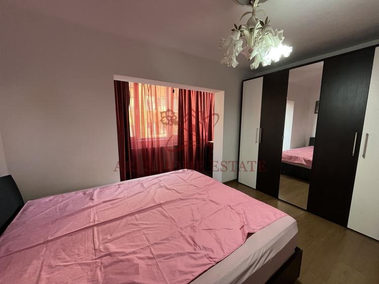 Apartament cu 3 camere decomandat în Dâmbovița