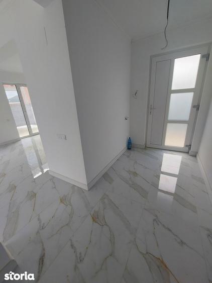 Casa finisata in Oncea ,toate utilita?ile, drum asfaltat!!! - 12