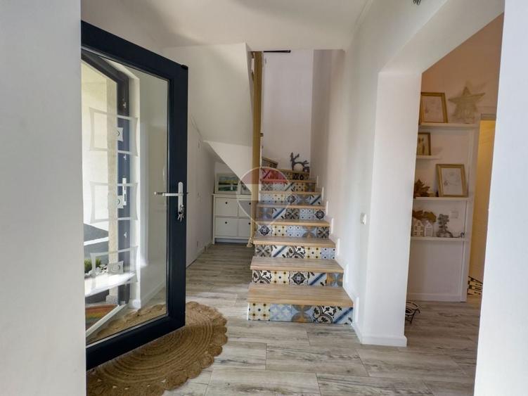Casă individuală cu 5 camere cu Teren 535 Mp în Snagov