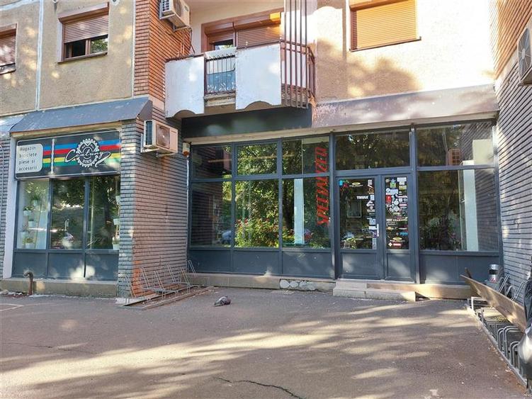 Spațiu comercial, de 85 mp, în Micălaca