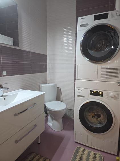 Apartament cu 3 camere decomandat în Politehnica