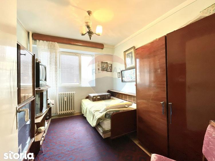 Apartament cu 3 camere de vanzare - Casa de Cultura - 4