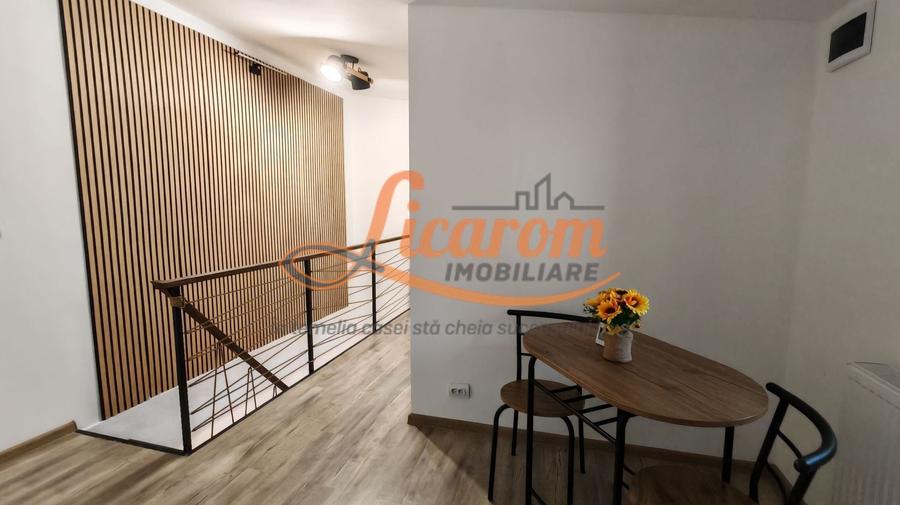 Apartament cu 4 camere decomandat, mobilat în Răcădău