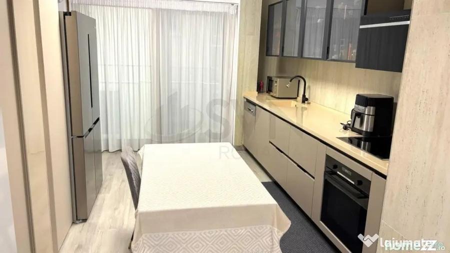 Apartament cu 4 camere decomandat în Primăverii
