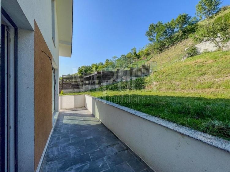 Casă individuală cu 4 camere cu Teren 675 Mp în Tăuți