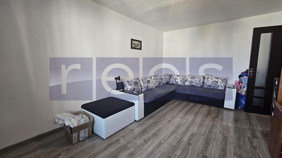 Apartament cu 3 camere decomandat, mobilat în Lujerului