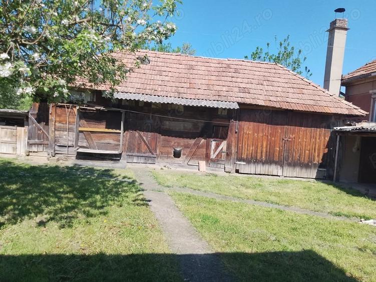 Casă cu 2 camere în Sânmihaiu Almașului