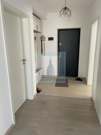 Apartament cu 3 camere decomandat, mobilat în Sânpetru