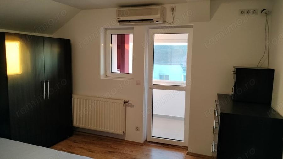 Apartament cu 4 camere, mobilat în Girocului