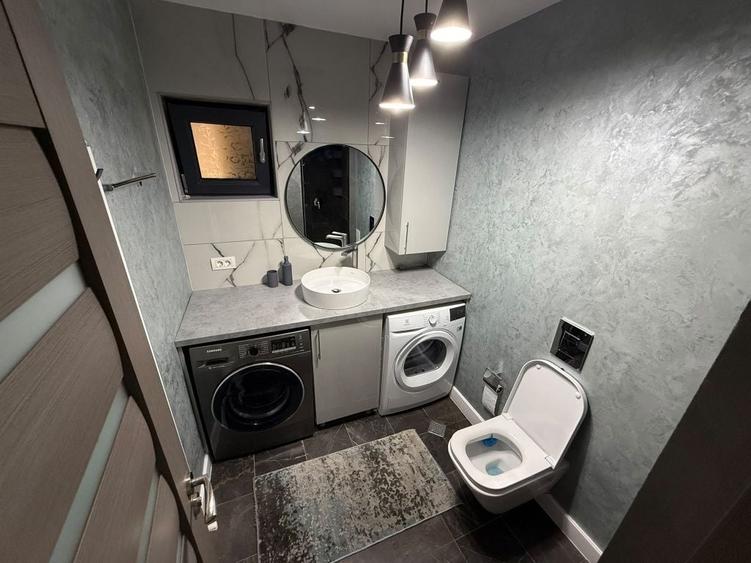 Apartament cu 3 camere decomandat în E3