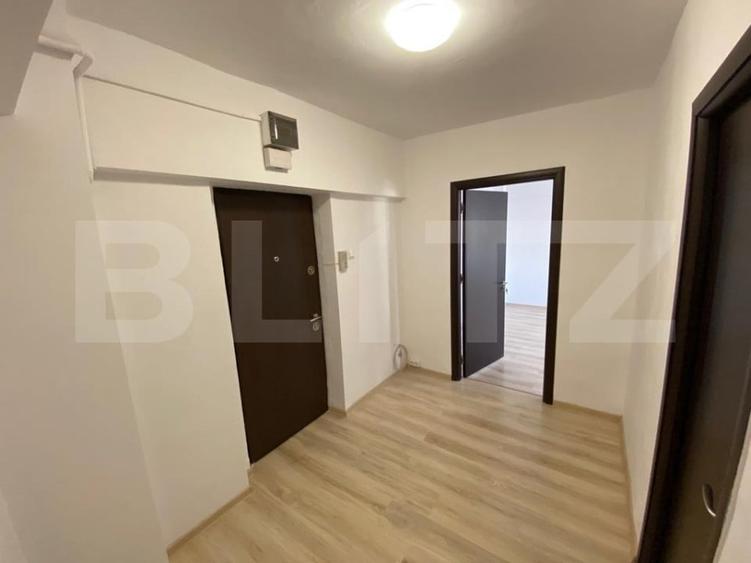 Birou, de 80 mp, în Central