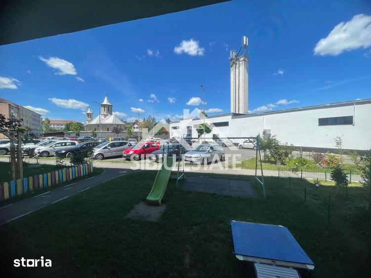 Garsonieră decomandată în Central