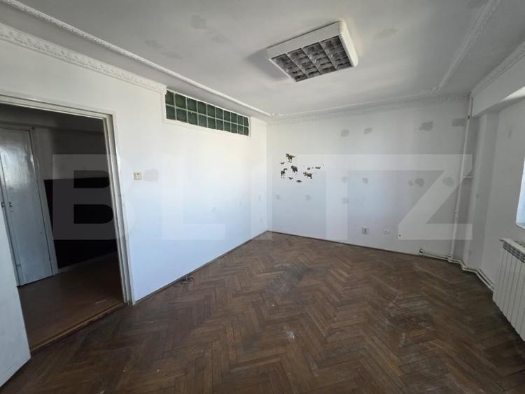 Apartament cu 2 camere,57 mp decomandat, zona Micro 19 - 2