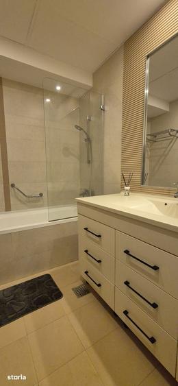 Apartament cu 2 camere în Apărătorii Patriei
