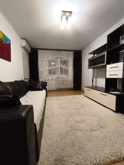 Apartament cu 2 camere decomandat în Galata