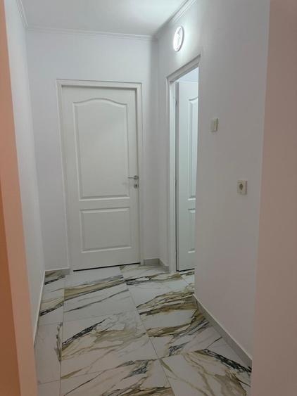 Apartament cu 2 camere semidecomandat în Ostroveni
