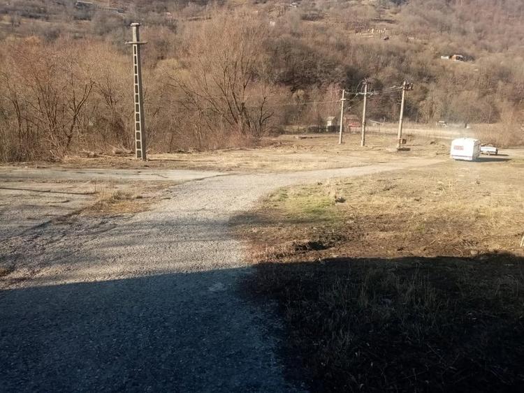 Teren de 7432 mp, în Săsciori