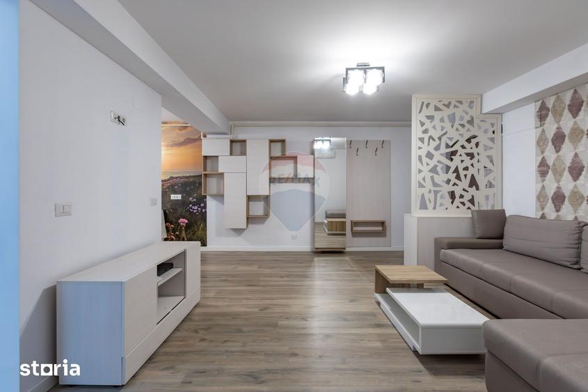 Apartament cu 3 camere decomandat în Măgura