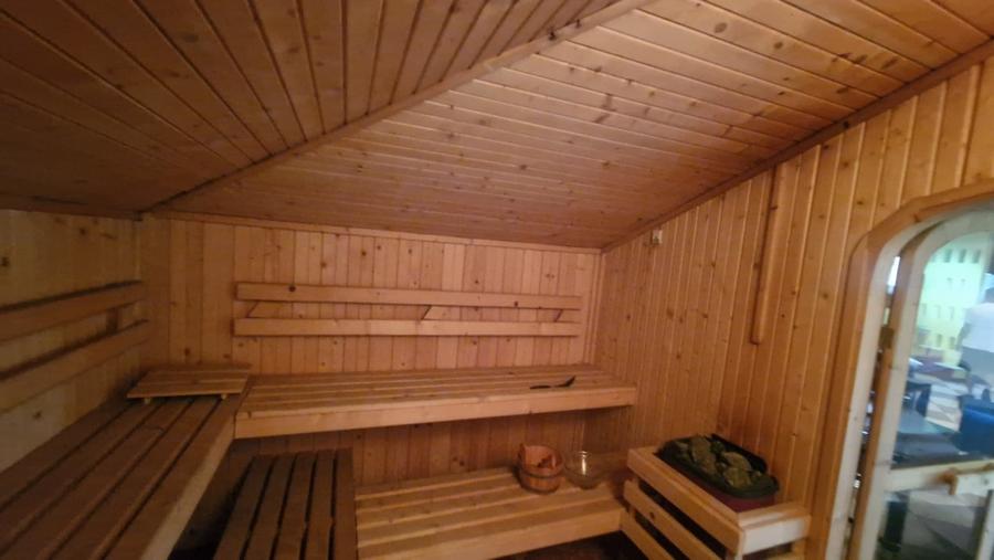 Casă individuală cu 5 camere cu Canalizare în Pieptănari