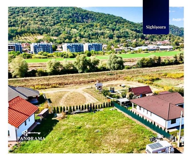 Teren Construcții intravilan de 593 mp, în Nord-Est