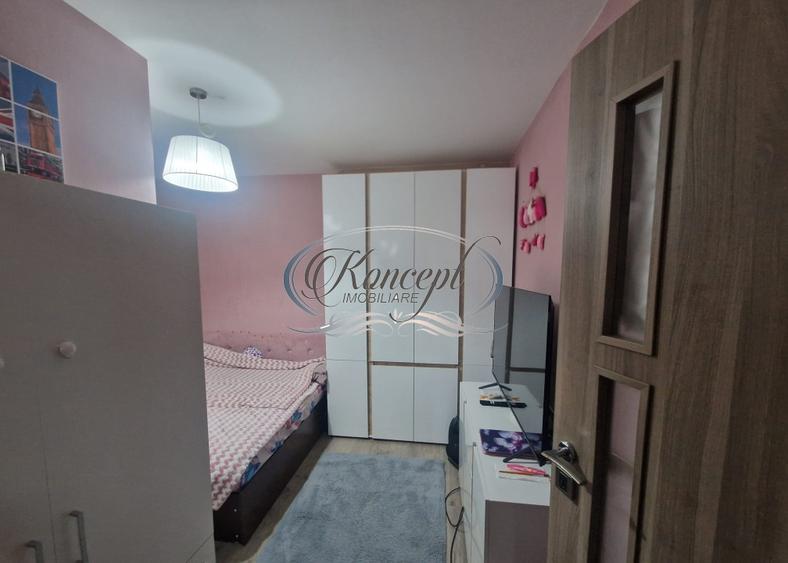 Apartament cu 3 camere semidecomandat, mobilat în Florești