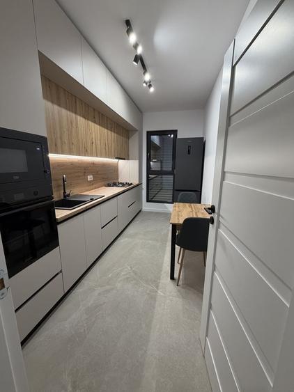 Apartament cu 2 camere decomandat în Drumul Taberei