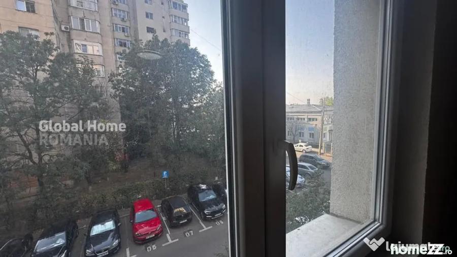 Apartament cu 4 camere semidecomandat în Pantelimon