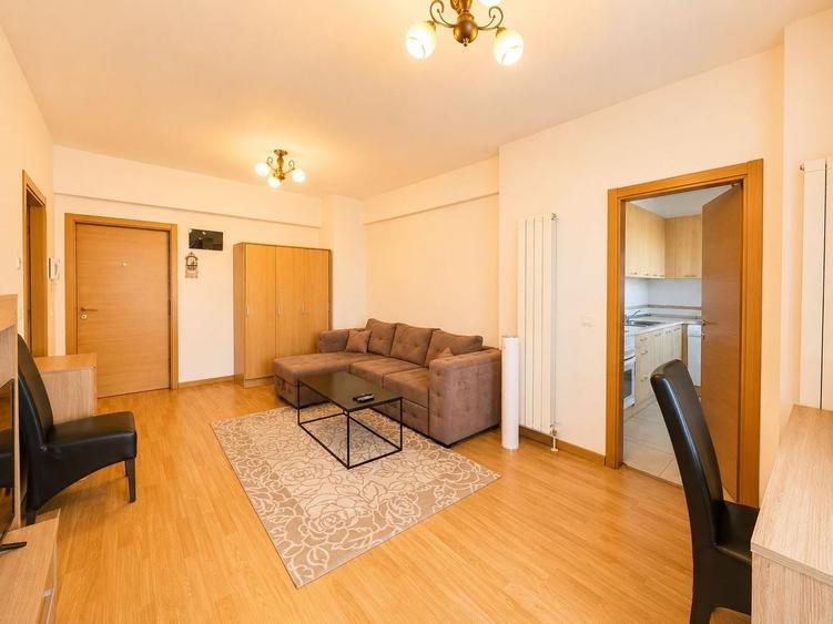 Apartament cu 2 camere semidecomandat, mobilat în Gheorgheni