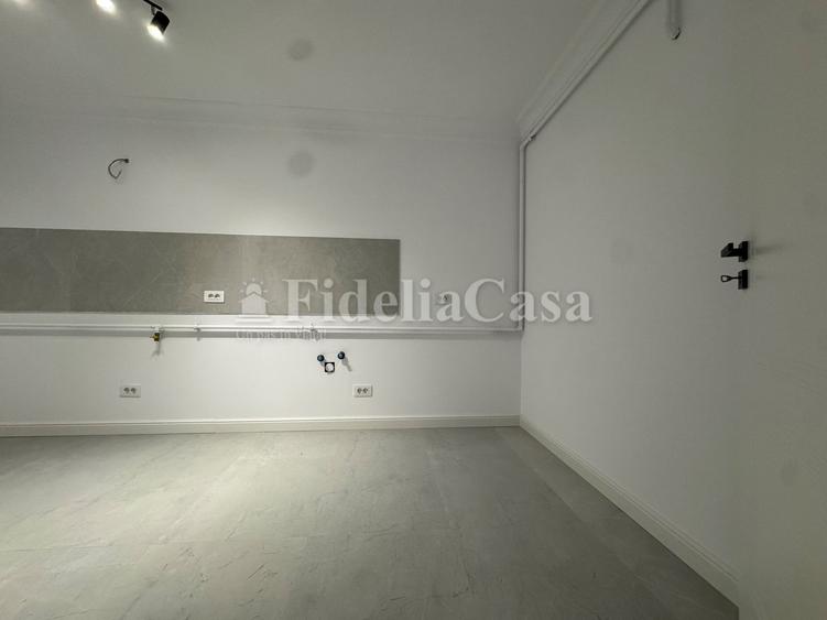 Garsonieră decomandată în Valea Adâncă