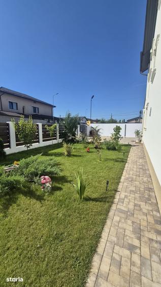 Casă cu 5 camere cu Teren 400 Mp în Central