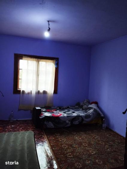 Se Vinde Casa Foarte Spatioasa Cu Teren 1200 Mp In Localitatea Calugar - 1