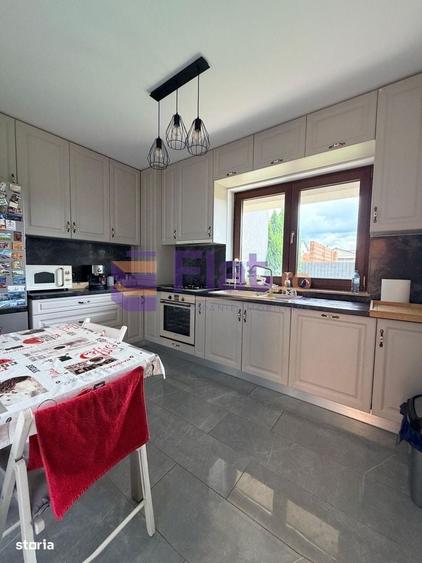 Casă cu 3 camere cu Teren 500 Mp în Central