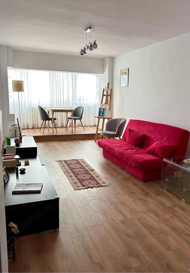 Apartament cu 2 camere decomandat în Centrul Civic