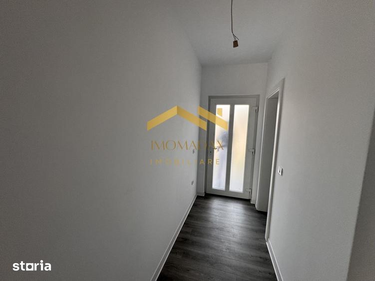 Casă cu 4 camere cu Teren 300 Mp în Sânmihaiu Român