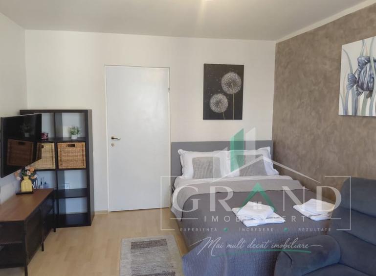 Apartament cu 2 camere semidecomandat, mobilat în Mărăști