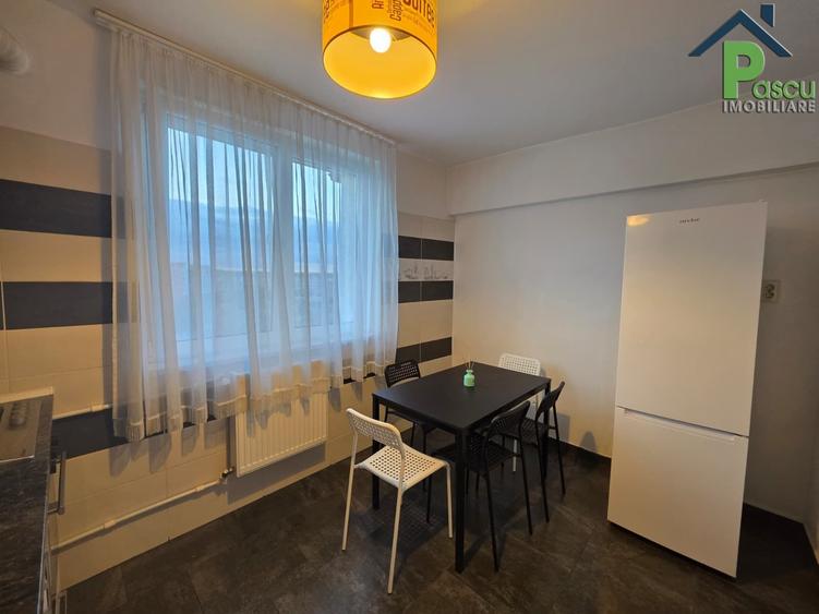 Apartament cu 2 camere semidecomandat în Eroii Revoluției