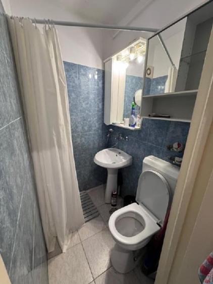 Garsonieră nedecomandată, mobilată în Decebal