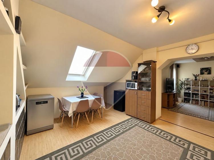 Apartament cu 3 camere în Centrul Istoric