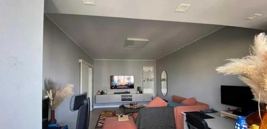 Apartament cu 2 camere semidecomandat, mobilat în P-ța Victoriei