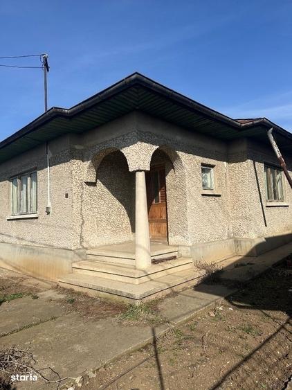 Casă cu 3 camere în Câmpina